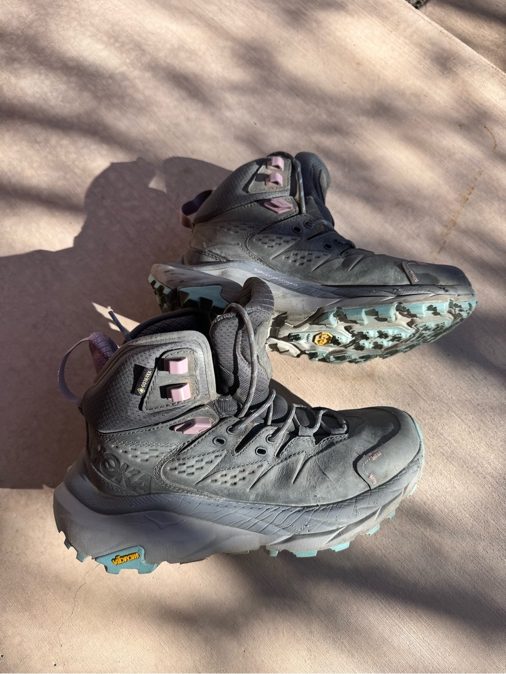 Hoka One Kaha 2 GORE-TEX Size 6 Womens Castlerock Coastal Grey Hiking Boots